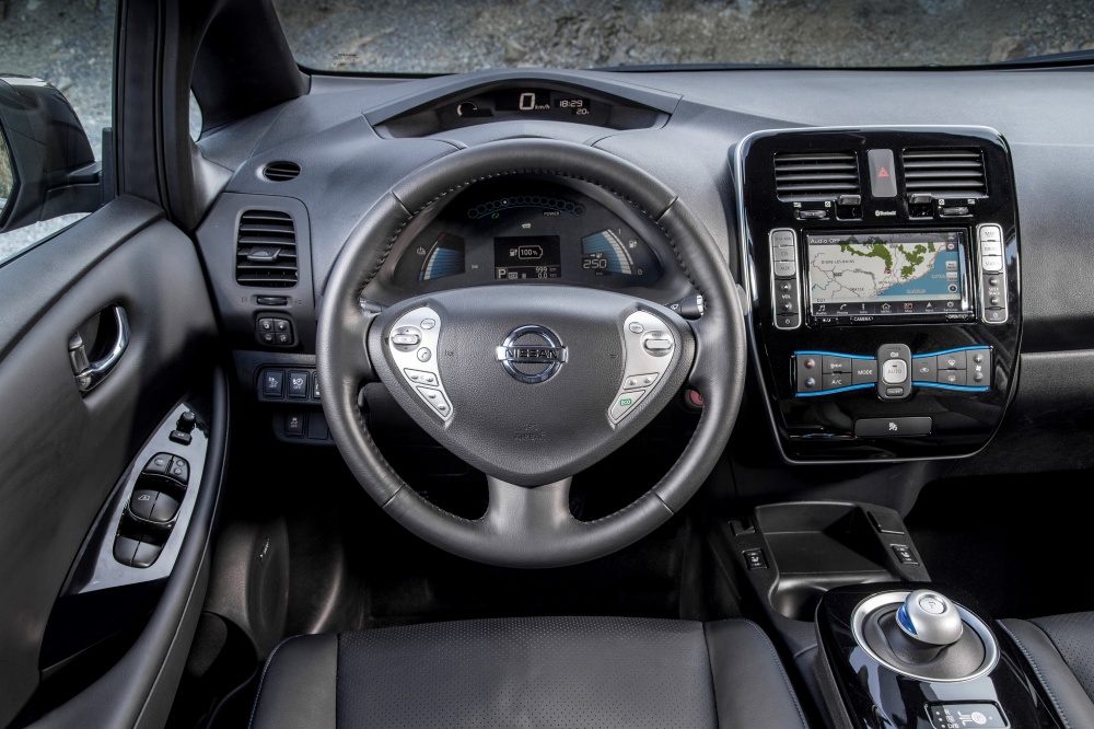 Fahrerperspektive des Nissan Leaf