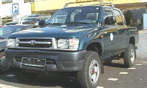 Toyota Hilux (1998-2005) <br />4-tr. Pritschenwagen<br />»Double Cab«