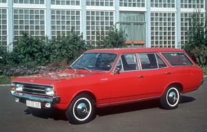 Opel Rekord / Commodore (1966-1972) <br />5-tr. Kombi-Limousine<br />»Rekord Caravan«