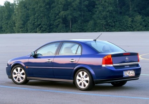 Opel Vectra (2002-2008) <br />4-tr. Stufenheck-Limousine