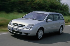 Opel Vectra (2002-2008) <br />5-tr. Kombi-Limousine<br />»Caravan«